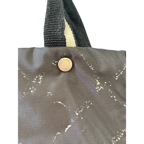 Chanel Travel Ligne Tote* Black Nylon Tote*Rare style*Red interior*Hologram*COA - Picture 2 of 10